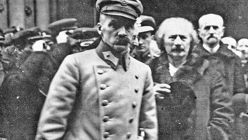 Zrodzona 11 listopada