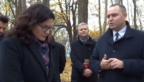 "To państwo upomniało się o bohaterów". Co się wydarzyło podczas wizyty Dulkiewicz na Westerplatte?