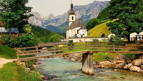 Ryszard Czarnecki: "Bawaria: tradycja, nowoczesność, tożsamość"