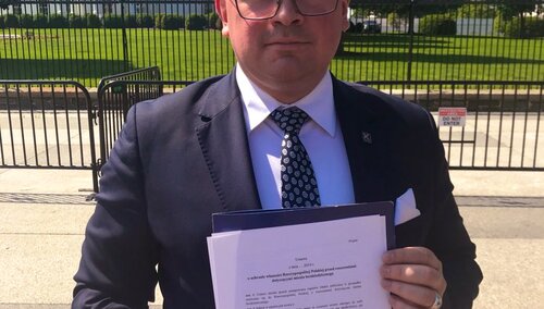 Tomasz Rzymkowski [K'15]: Właśnie przedstawiłem przed Białym Domem ustawę anty-447