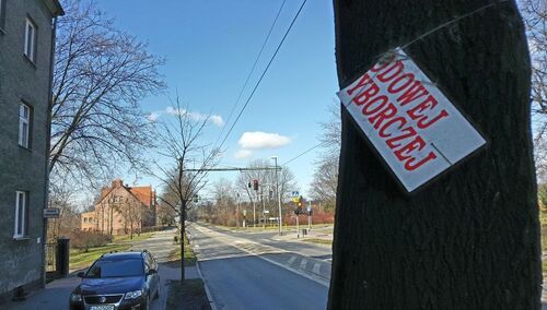 Jak „zarżnąć” aktywność wyborczą mieszkańców? Zlikwidować połowę lokali do głosowania, tak jak w Zabrzu