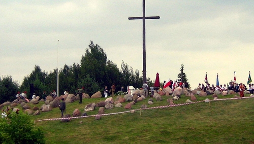 Dr Piotr Łysakowski dla Tysol.pl: Obława Augustowska. Tortury. Gwałty. Eksperymenty. Śmierć