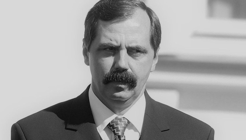 Zmarł gen. Zbigniew Nowek. "Jedna z czołowych postaci służb specjalnych III RP"