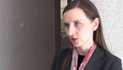 Spurek ws. aborcji w Polsce zwraca się do KE. Prawnik: "Pani europoseł popisuje się krańcową ignorancją"