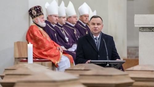 W Wilnie trwa pochówek bohaterów Powstania Styczniowego z udziałem prezydentów Polski i Litwy
