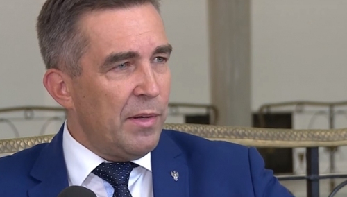 [video] Gryglas o liście senatorów ws. ust.447: "Rachunek do Berlina". Polityk załącza znaczący film...