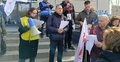 Protestujący w obronie pracowników IMGW