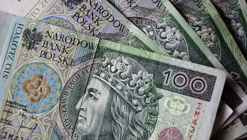 Zbigniew Kuźmiuk: Od 1 stycznia etatowa płaca minimalna- 2250 zł, godzinowa - 14,70 zł