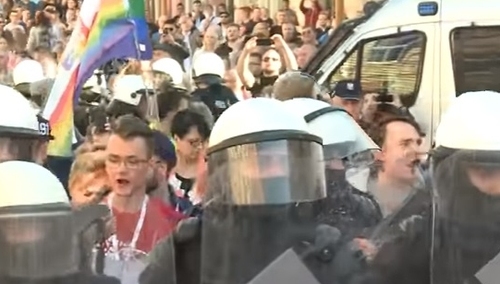 Organizatorzy Marszu Równości w Lublinie dziękują policji za zabezpieczenie marszu