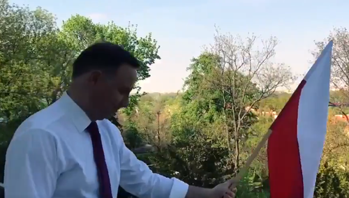 Prezydent Andrzej Duda już wywiesił flagę. A Ty?