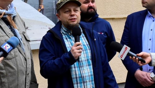 [video] Cezary Krysztopa o zniszczeniu plakatów "TS": "Gdzie są obrońcy wolności artystycznej?"