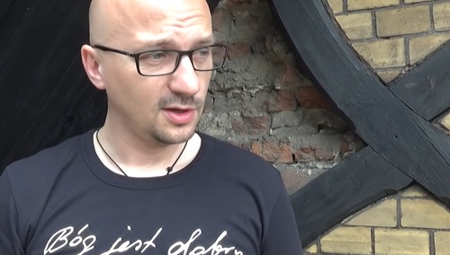 Skandalizujący o. Kramer "zaskakująco": "Kupowałem i będę kupował meble w IKEI"