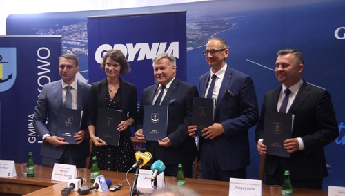 Powstaną farmy wiatrowe na Bałtyku? W Kosakowie podpisano list intencyjny ws. inwestycji za 100 mld zł