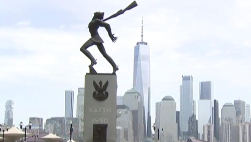 Konsul Generalny w USA: Jutro mer Jersey City przedstawi propozycję przekazania placu pod pomnik