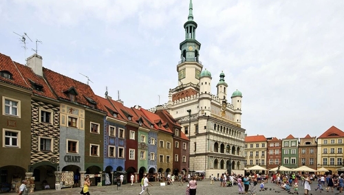 Poznań przyjął Europejską Kartę Równości deklarującą eliminację kobiecych i męskich "ról płciowych"