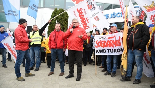 Znamy wyniki rozmów "S" z Castoramą. "Być może chcą być pierwszą firmą, którą przegonimy z Polski"