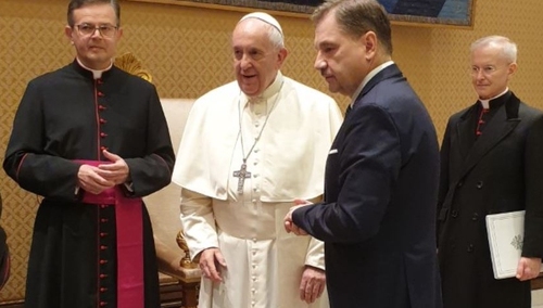 "S" dementuje: Działania prezydent Dulkiewicz nie mają związku z prywatną audiencją "S" u Papieża