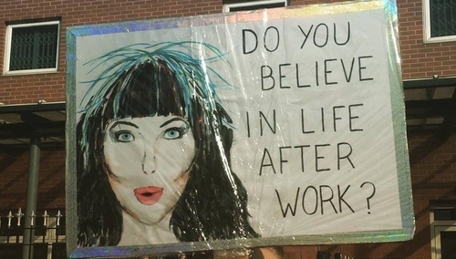 Konrad Wernicki: A wy wierzycie w życie po pracy?