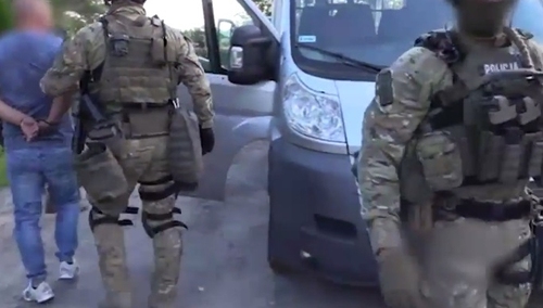 ABW zatrzymała kolejne osoby z branży paliwowej. Straty Skarbu Państwa wyniosły ponad 23 miliony złotych