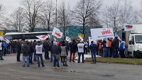 Związki w Comau Poland podpisały porozumienie z pracodawcą w/s zwalnianych pracowników