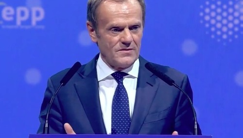 Jerzy Bukowski: Wszechobecny Tusk