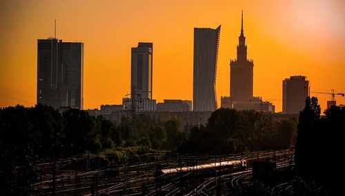 Miasto Jest Nasze: Kaczyński nie dostał, inni dostali. W okolicy Srebrnej Ratusz wydał wuzetki 5 innym