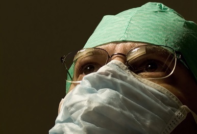 Joanna Kolomyeytsev: Pobieranie narządów a etyka integralności ciała ludzkiego.