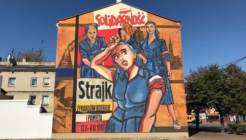 [FOTO] "Mamy obowiązek pamiętać o strajku". Odsłonięcie "Muralu Solidarności" w Żyrardowie
