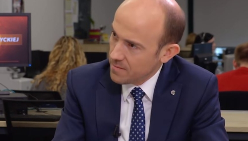 Budka usprawiedliwia krzykaczy z Pucka i jątrzy: "Nie mam szacunku do prezydenta"