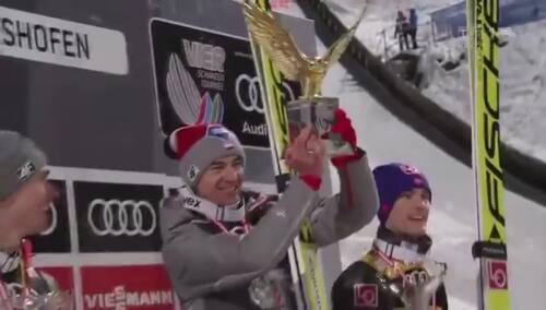 [video] Kamil Stoch triumfuje podczas Turnieju Czterech Skoczni