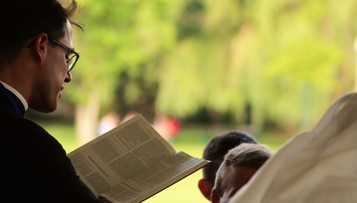 ks. Janusz Chyła: Dlaczego homoseksualista nie powinien być księdzem