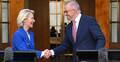 Przewodnicząca Komisji Europejskiej Ursula von der Leyen i premier Australii Anthony Albanese