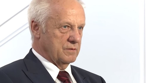 Niesiołowski odchodzi z polityki. „Mam 75 lat, nie będę się wygłupiał”