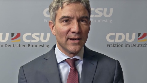 Polska musi wycofywać się z części reformy sądów a Bundestag wybrał posła CDU na sędziego niemieckiego TK