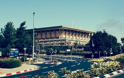 Tymczasem w Knesecie... spektakl o Irenie Sendlerowej i wystawa o Żegocie oraz polskich Sprawiedliwych