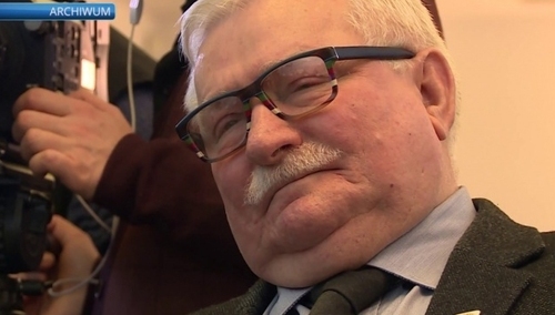 Lech Wałęsa: Jan Paweł II z nieba patrzy z bólem serca na podzielonych Polaków