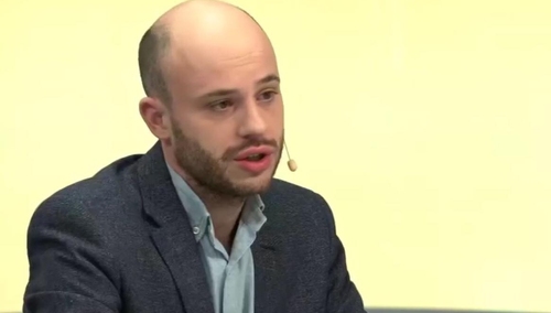 Jan Śpiewak: W Tarnowie do CO podłącza się domy za darmo. W Warszawie nawet 4 mln zł od bloku