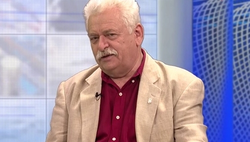 Dziennikarz Onetu o śledztwie ws. operatora TVN: "Śmieszno i straszno". Romuald Szeremietiew odpowiada