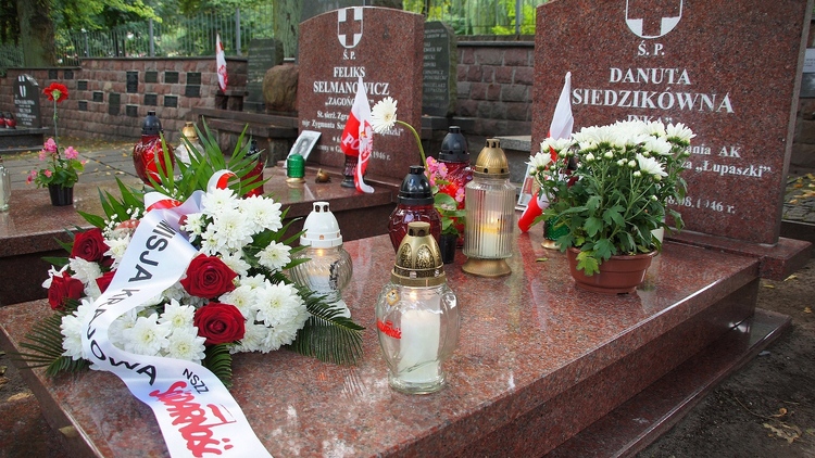 Druga rocznica pogrzebu Inki i Zagończyka - "Solidarność" o was pamięta!