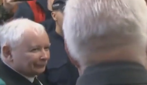 [video] Film z błyskotliwą odpowiedzią Kaczyńskiego Wałęsie zablokowany na Twitterze. No to przypominamy