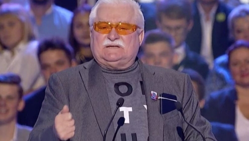 "Powodem tej decyzji było nazwanie K. Morawieckiego zdrajcą". Wałęsa pozbawiony honorowego obywatelstwa