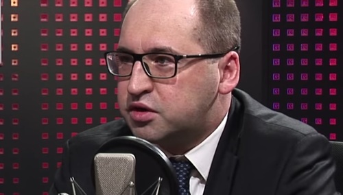 Bielan [PiS]: Mieliśmy szereg wpadek wizerunkowych. Nie jest konieczne aby wiceminister jechał na sygnale