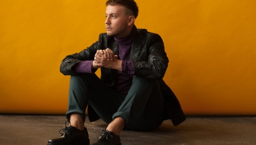 [video] Arek Kłusowski prezentuje singiel "Szukam"