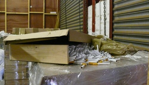 Dzięki informacji CBŚP zlikwidowano nielegalną fabrykę papierosów w... Irlandii