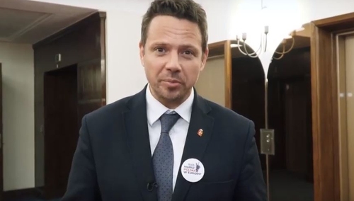 Rzecznik Trzaskowskiego uspokaja: "Ozonowanie daje dobre efekty". Czyżby? Miażdżący raport Wód Polskich