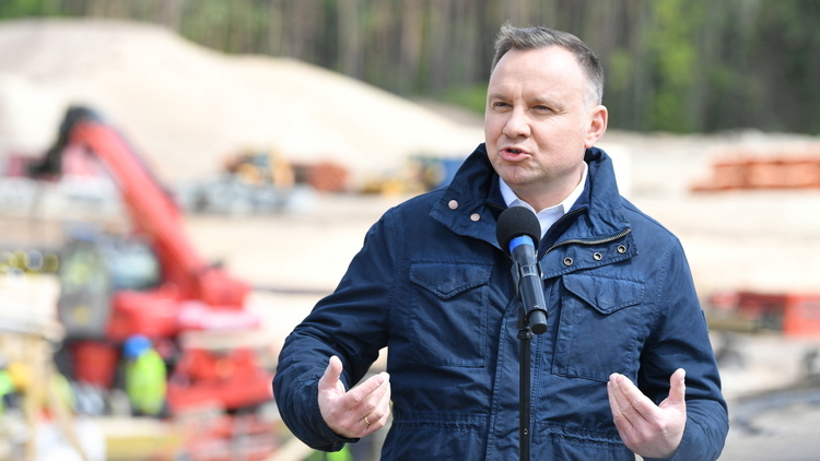 "Nie będziemy musieli prosić Rosjan". Prezydent ws. przekopu Mierzei Wiślanej