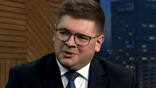 Warszawska Straż Miejska nie chce wpuścić posłów do Urzędu. Chcieli sprawdzić dokumenty pani Gawor