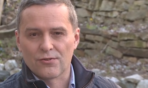 Gmyz: Próbuję sobie wyobrazić moich przyjaciół antykomunistów, jak będą głosować na listę Cimoszewicza