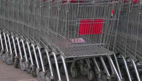 Prof. Pawłowicz [PiS] "przekonała" Kaufland do nieużywania zwrotów "nasze", "polskie produkty"