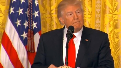 Polonia pisze list do Trumpa. Prypomina o deklaracji pomocy w śledztwie smoleńskim i budowy baz w Polsce